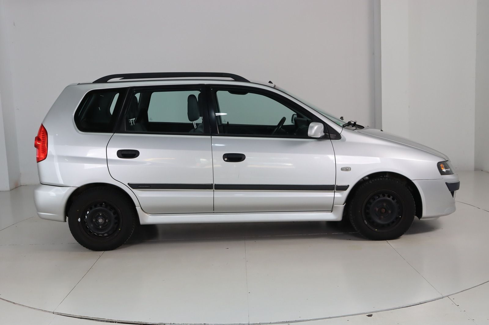 Fahrzeugabbildung Mitsubishi Space Star 1.6 Comfort Automatik HU/AU neu