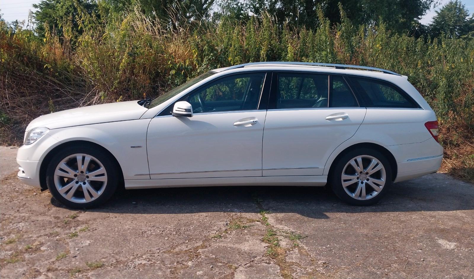 Mercedes-Benz 220 2011 — photo 14