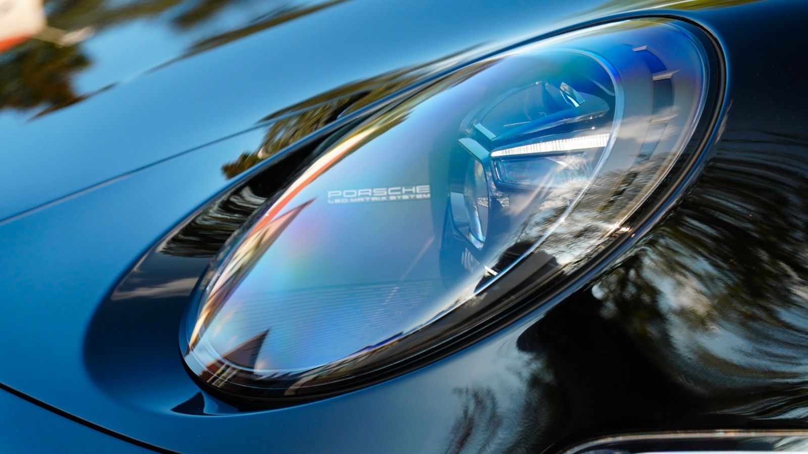 Fahrzeugabbildung Porsche CARRERA 4 GTS CABRIO CARBON BOSE KAM RACETEX
