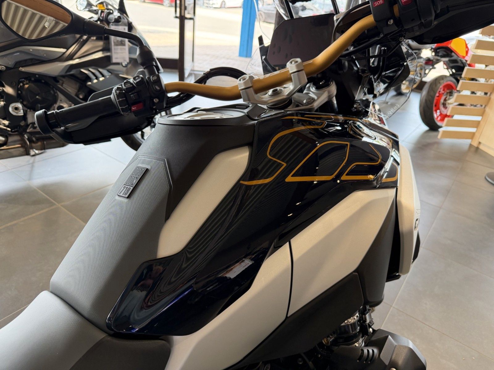 Fahrzeugabbildung BMW R 1300 GS ASA Option 719 Voll.