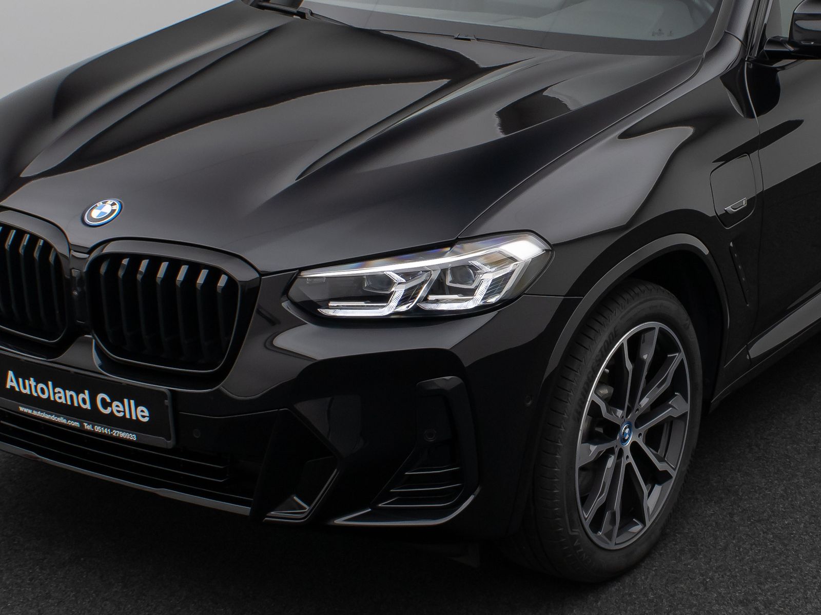 Fahrzeugabbildung BMW X3 xD30e M Sport 360°DAB HiFi Komfort AHK 20Zoll