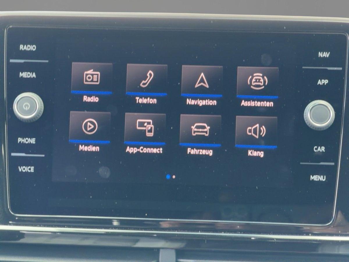 Volkswagen T-Roc 1.5 TSI R-Line OPF*DSG*RFK*APP*NAV*ACC*AHK, миниатюра 11