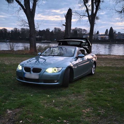 BMW 320i Cabrio - E93 - Sport  