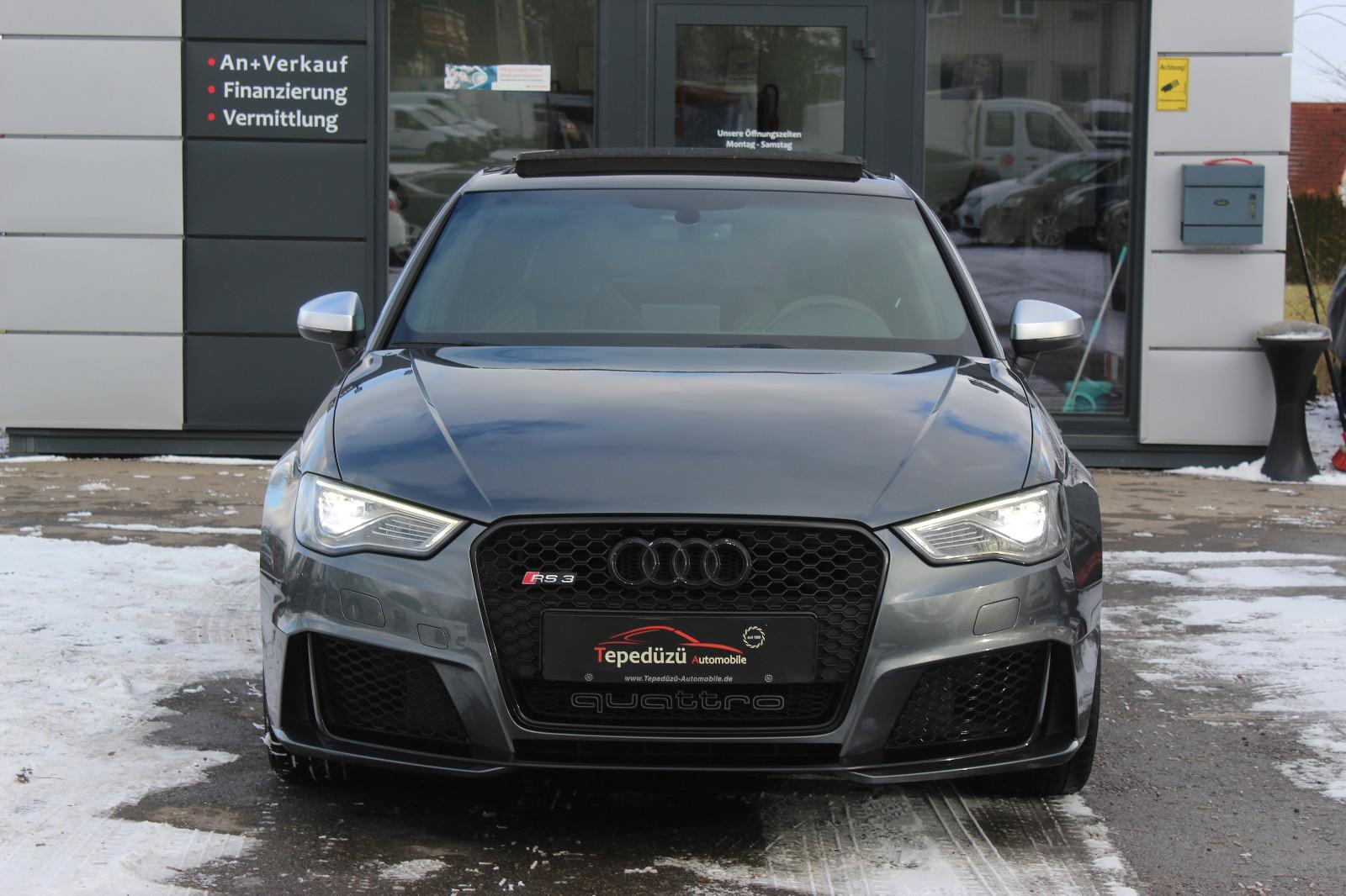 Audi RS3 Sportback 2.5 TFSI quattro*RS SITZE-AGA*PANO