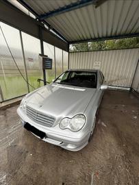 صورة 1 لـ 2004 Mercedes-BENZ C 180