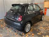 Fiat 500e Action *Radio und Winterpaket *Induktionsla - Gebrauchtwagen in der Nähe & deutschlandweit
