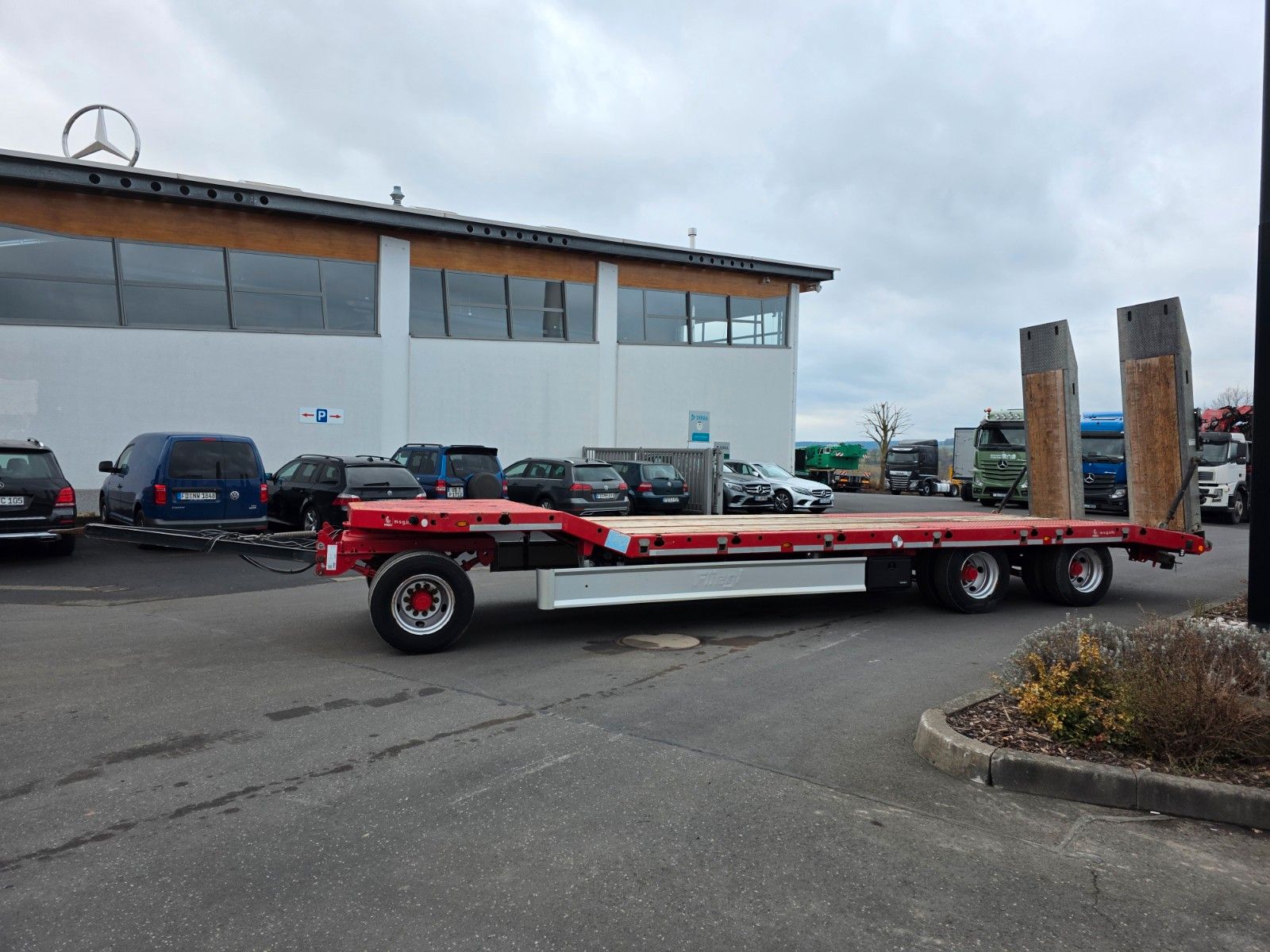 Fahrzeugabbildung Fliegl DTS 300 Rampen BPW auf 3.000mm verbreiterbar