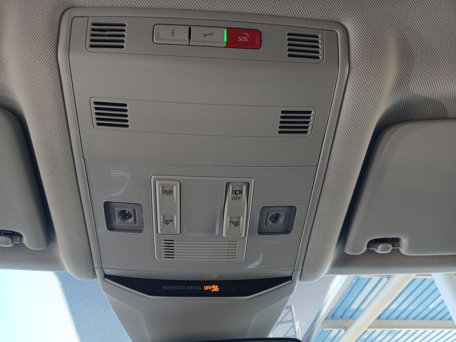Fahrzeugabbildung Volkswagen T-Roc TDI Style AHK AID ACC RFK SH LM
