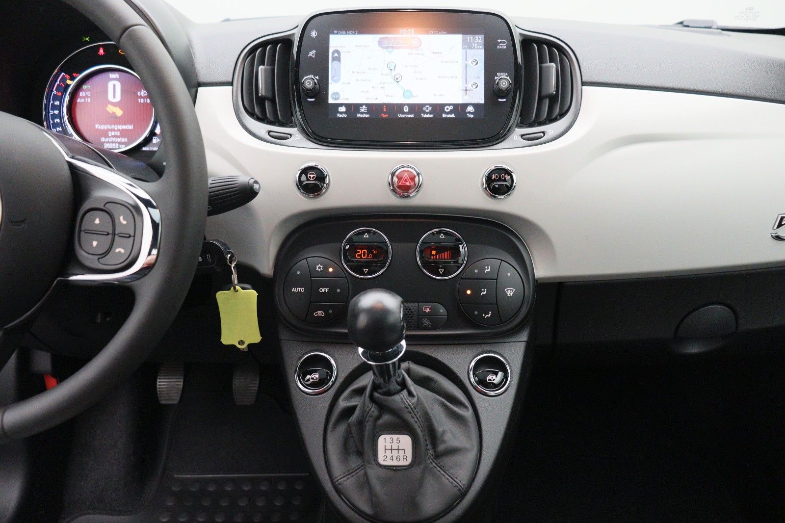 Fahrzeugabbildung Fiat 500 1.0 Star PANO TEMPO NAVI