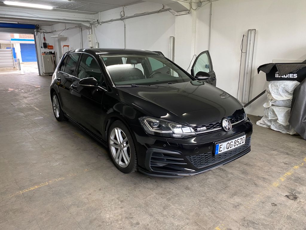Image of Volkswagen Golf