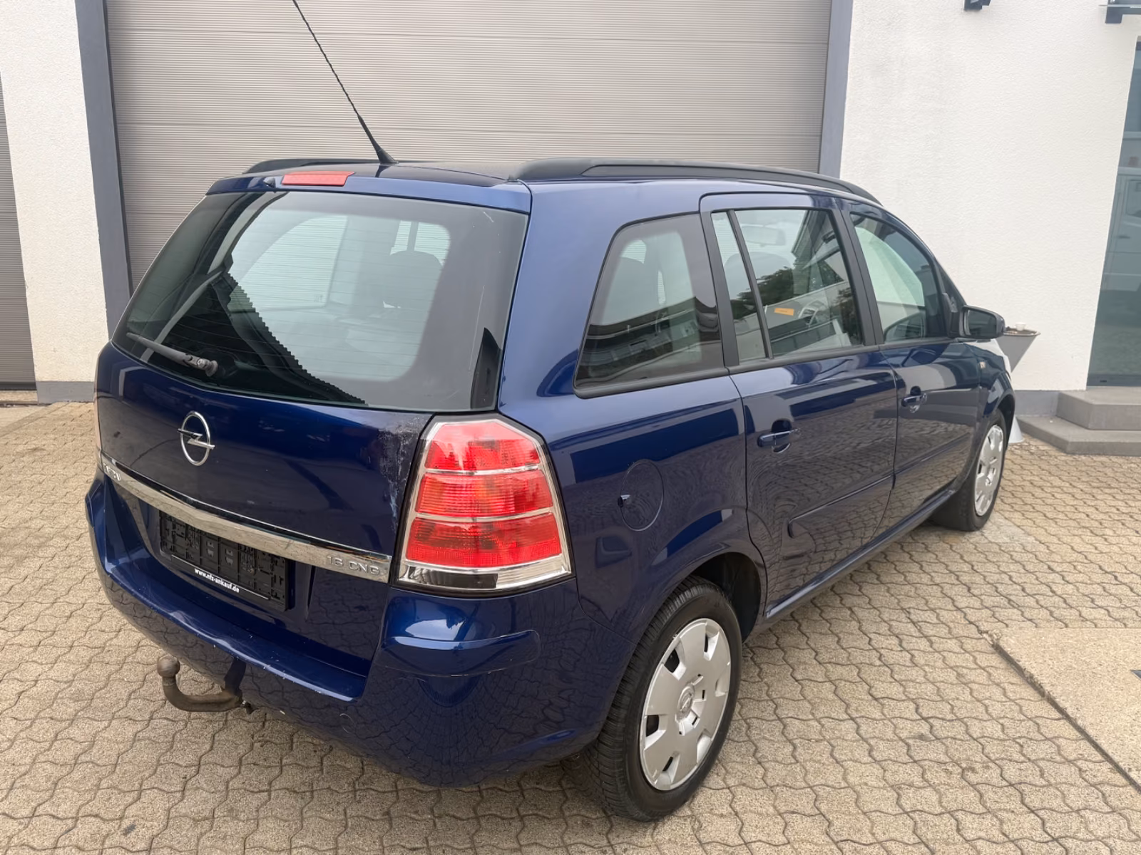 Opel Zafira 2006 — engine 1.598 cm³, 94 HP (69kW)