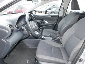 Toyota Yaris - 10