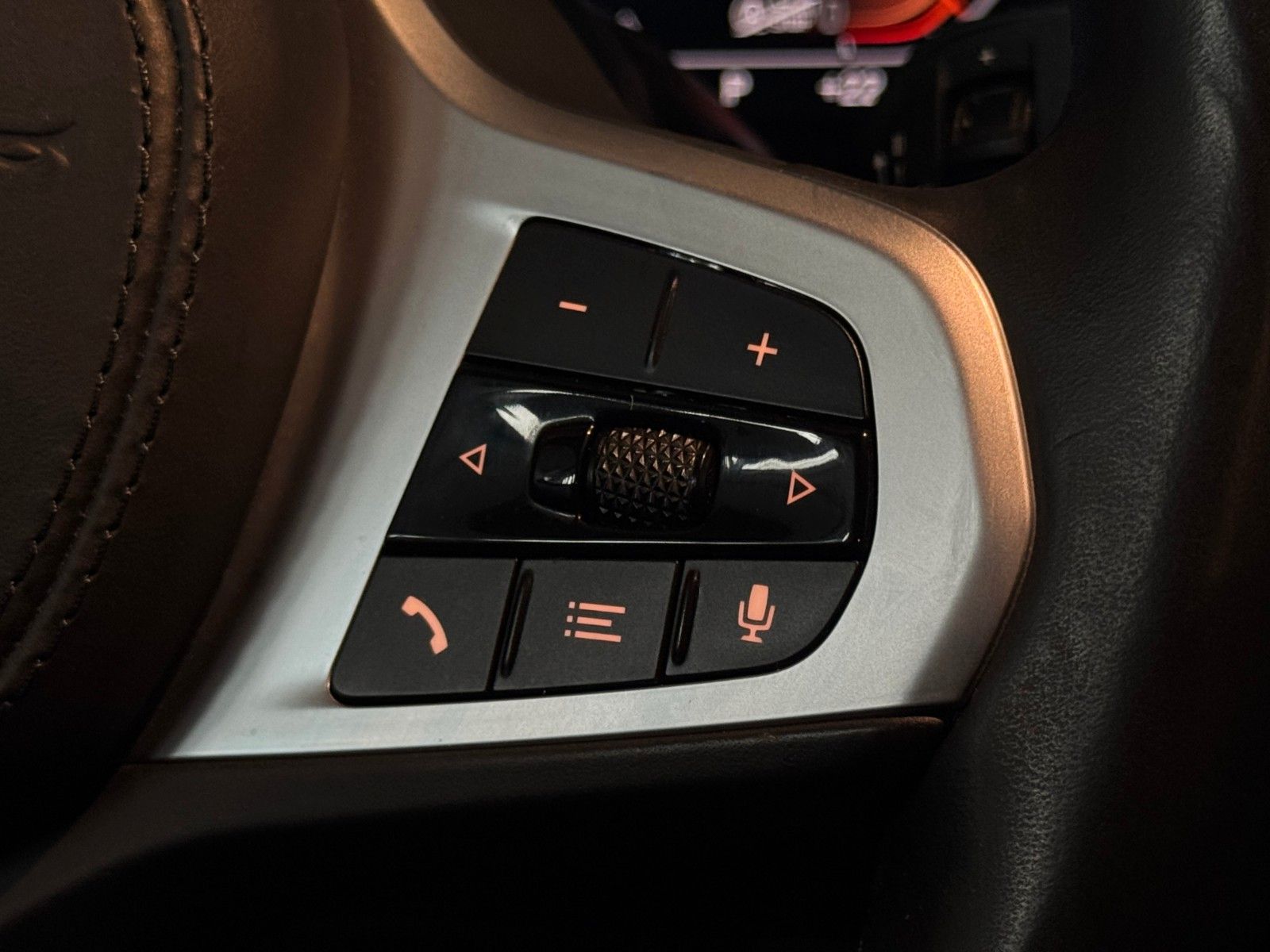 Fahrzeugabbildung BMW X3 xDrive 30d xLine Akustik StHzg. ACC HuD 360°