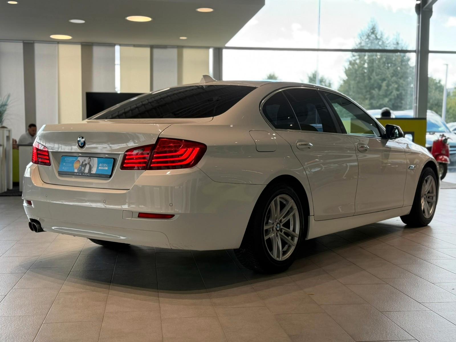 BMW 520d Lim. *SHZ*PDC*HiFi*Navi*