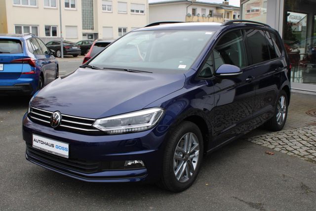 Volkswagen Touran 1.5TSI 150PS 7-Gang DSG NAVI 7-Sitze LED