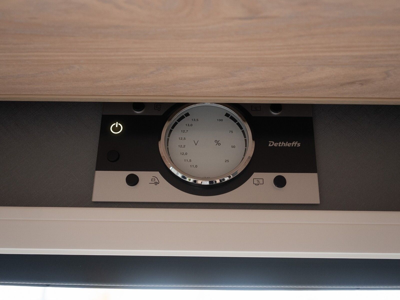 Fahrzeugabbildung Dethleffs Just Camp Active T 7052 EB Automatik*Hubbett