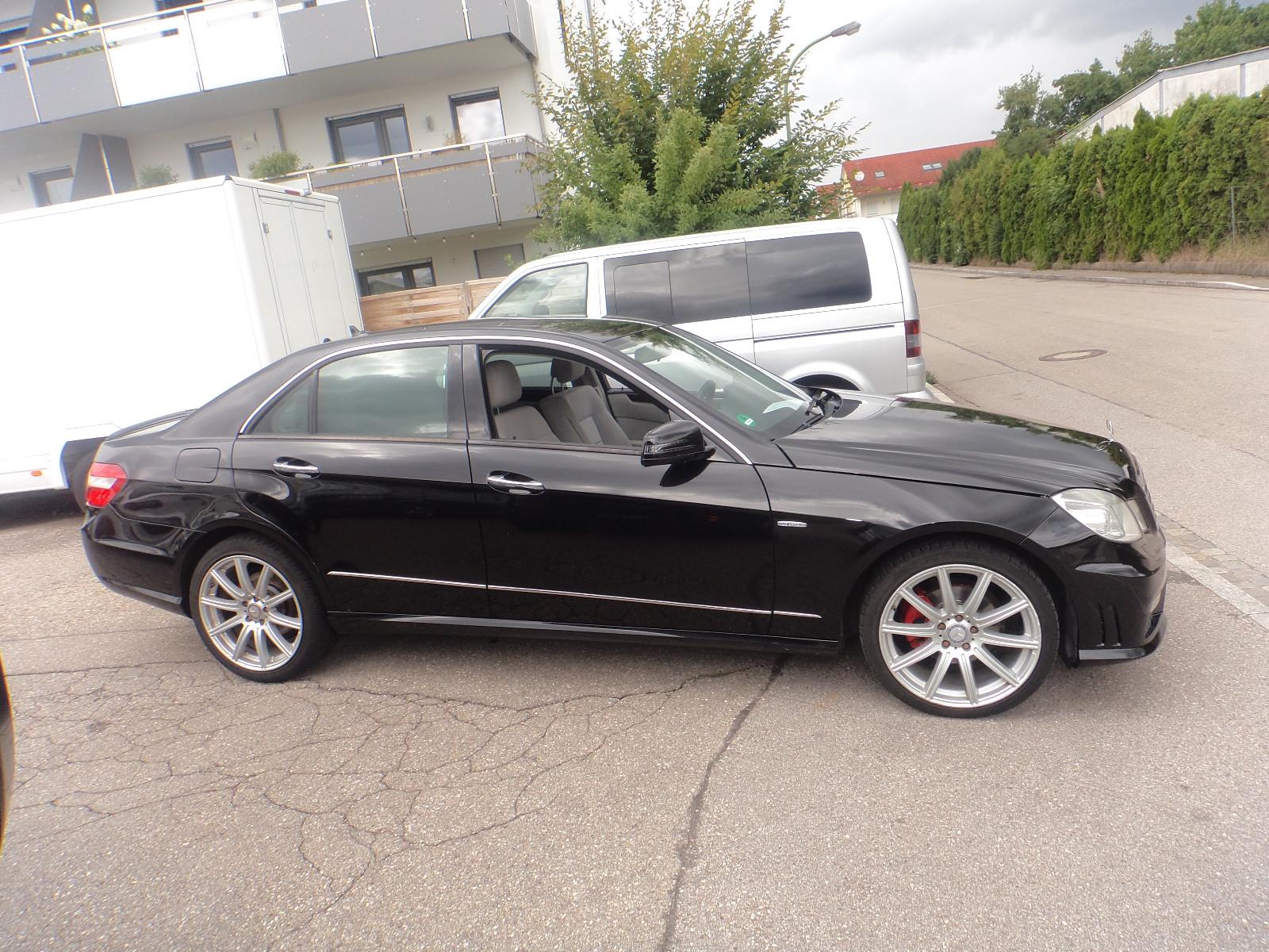 Mercedes-Benz E 220 CDI Lim.BlueEfficiency Automatik Navi