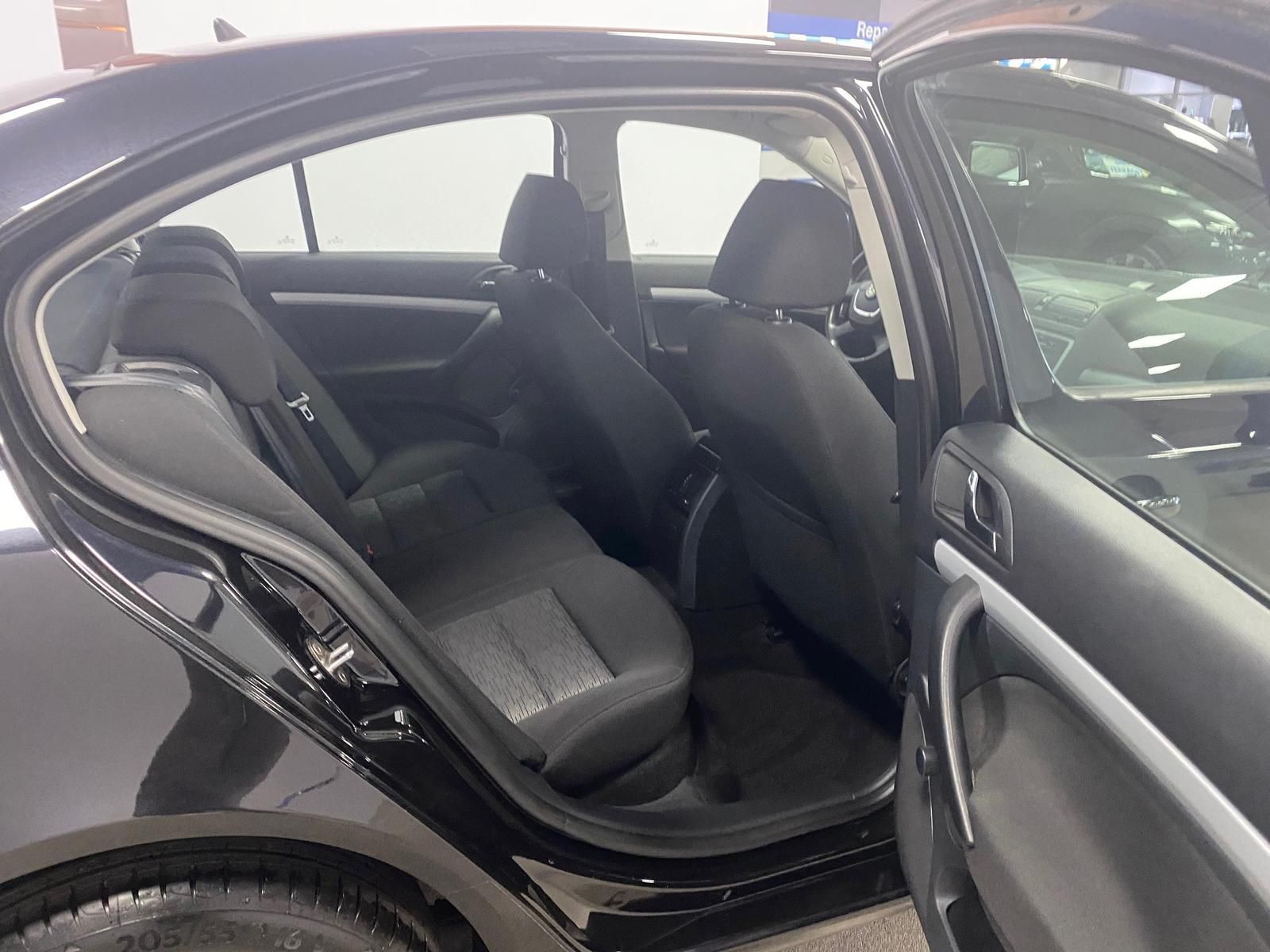 Fahrzeugabbildung SKODA Octavia 1.2 TSI Ambiente KLIMA+PDC+SITZHEIZ+1.HA