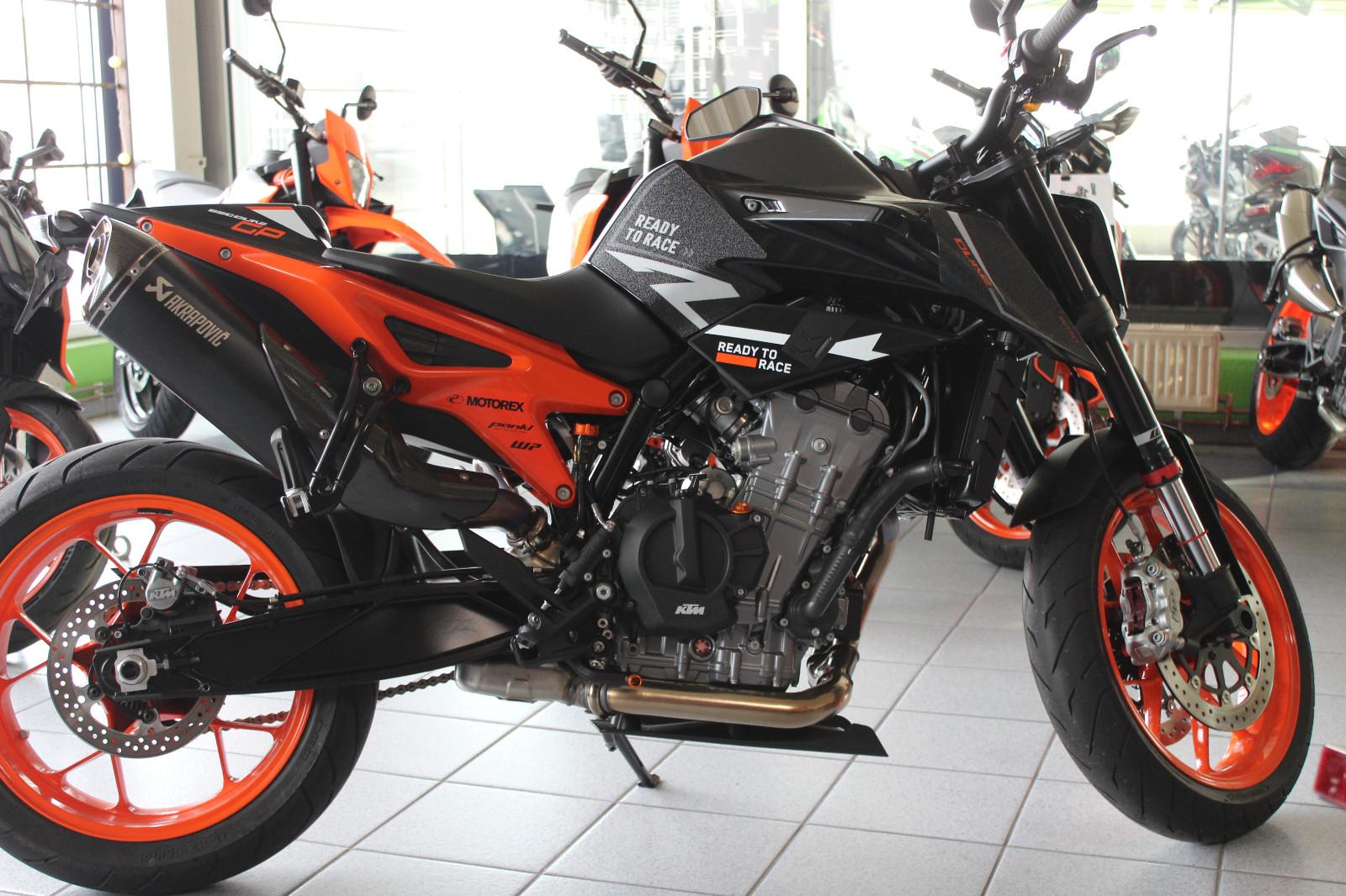 KTM 890 Duke GP