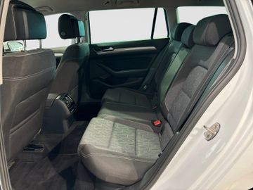 Volkswagen Passat Variant - 8