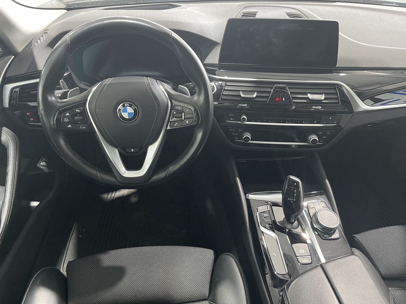 Fahrzeugabbildung BMW 540 d*xDrive*Sport Line*AHK*LED*HUD*Leder*Pano*