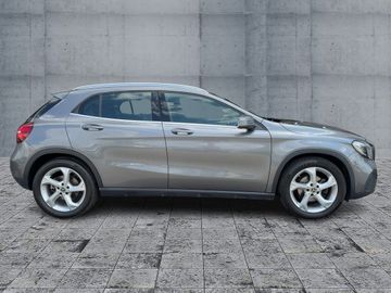 Mercedes GLA 180 - 7