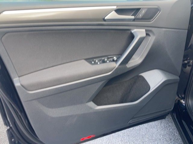Fahrzeugabbildung Volkswagen Tiguan IQ.DRIVE LED Navi ACC AHK RFK SHZ