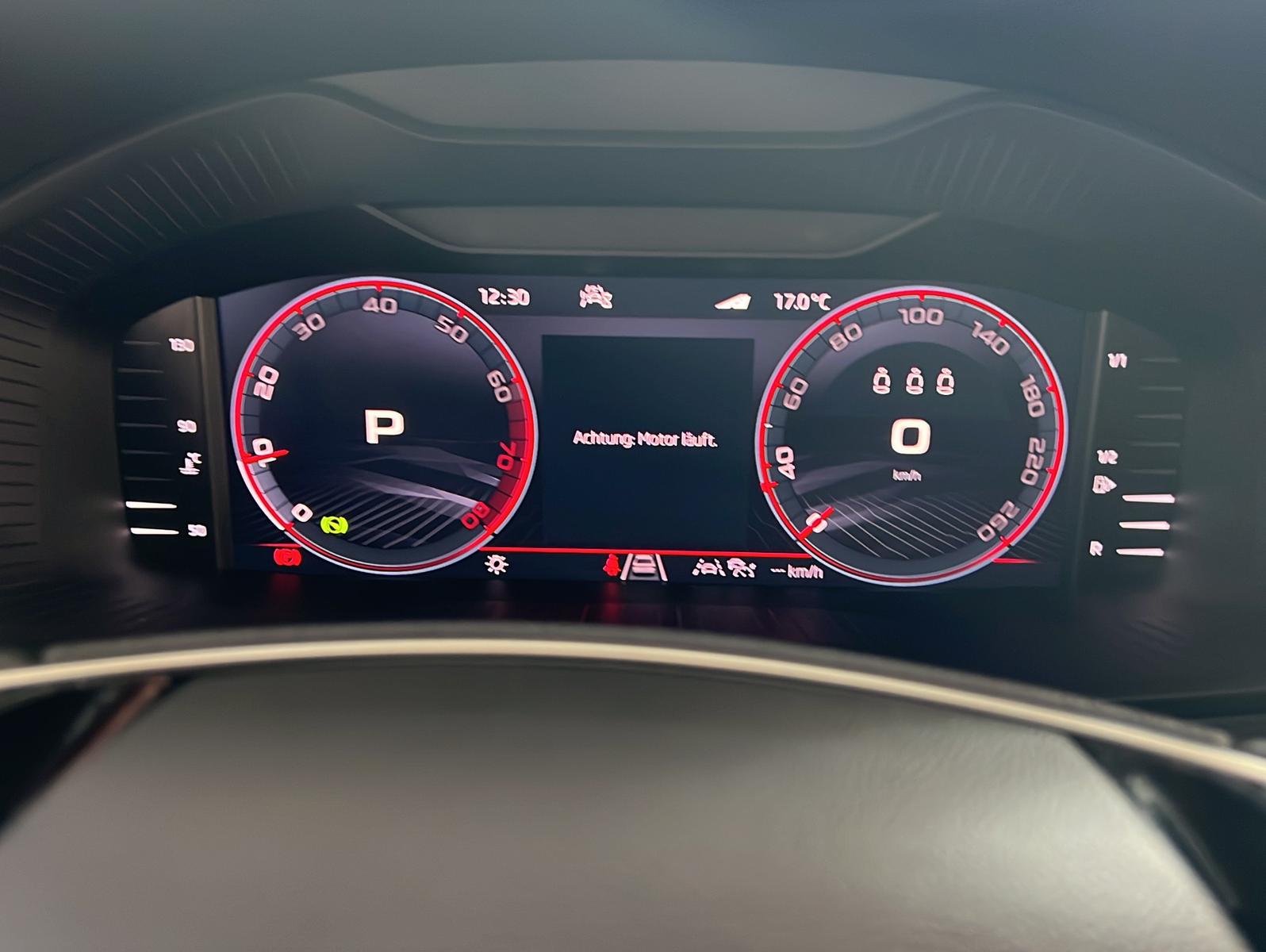Skoda Karoq 1.5 TSI DSG Sportline*Kamera*ACC*DAB*KeyGo