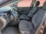 Renault Captur - mit Benzin-Antrieb: Braun, Geländewagen