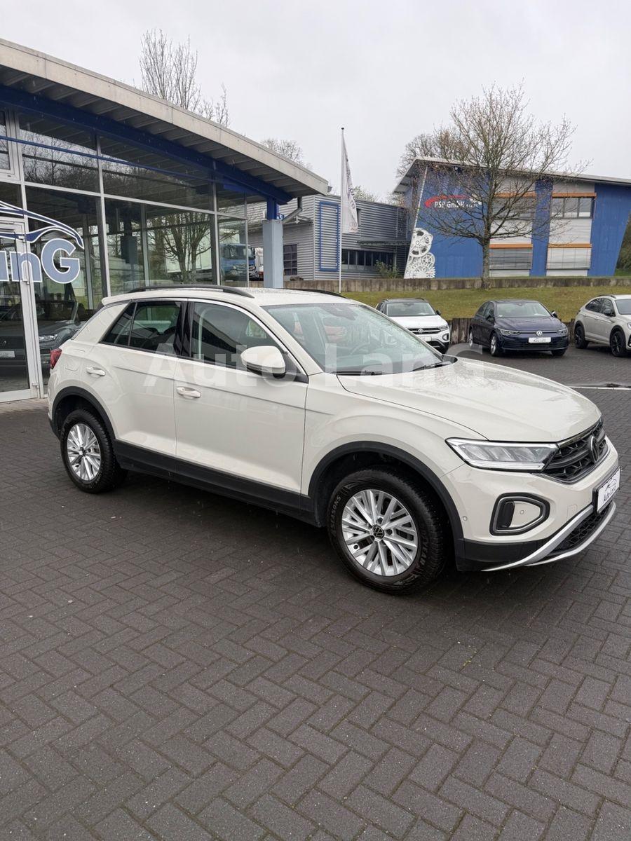 Volkswagen T-Roc Life DSG NAVI LED PDC SHZ AHK