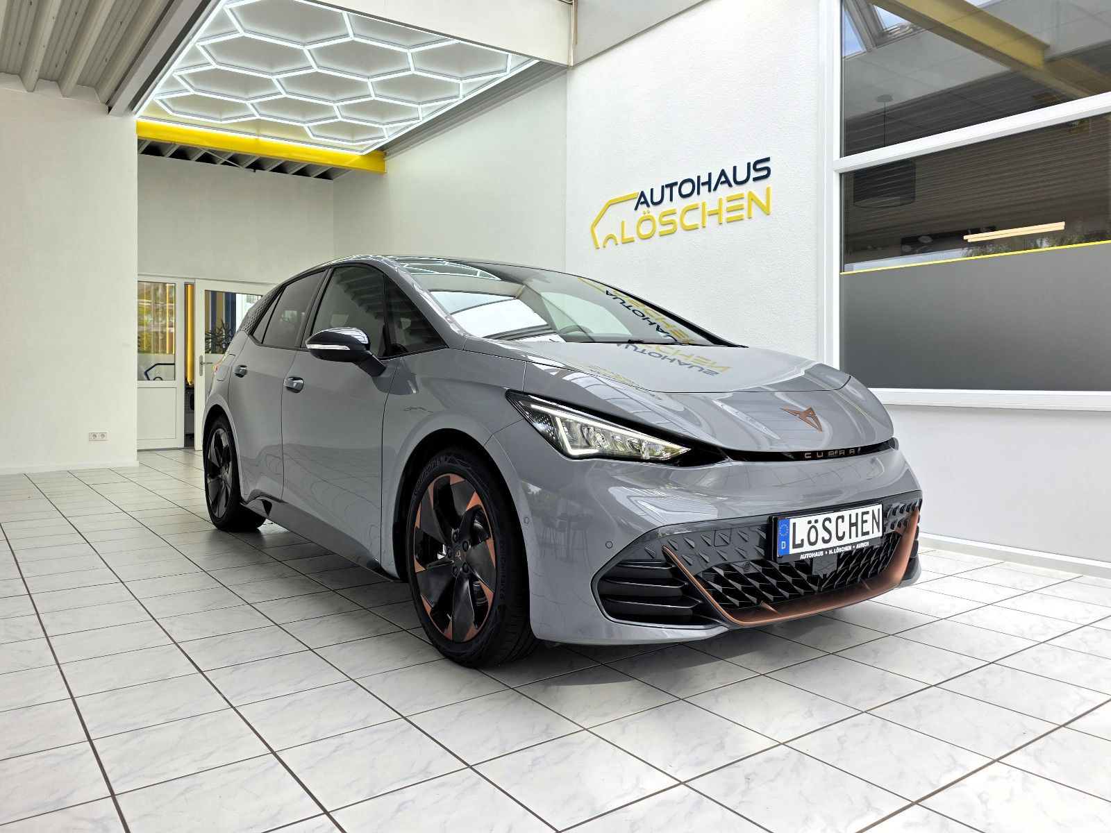 Cupra Born 150 kW Dynamikpaket Head-Up Wärmepumpe