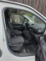 Toyota Proace City 1,5-l-D-4D 96kW L2 Shuttle Shuttle - weiße Toyota PROACE CITY