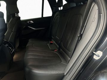 BMW X5 M50 - 11