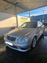 Mercedes-Benz w211 e500 mit LPG - Mercedes-Benz E 500 in Frankfurt (Main)
