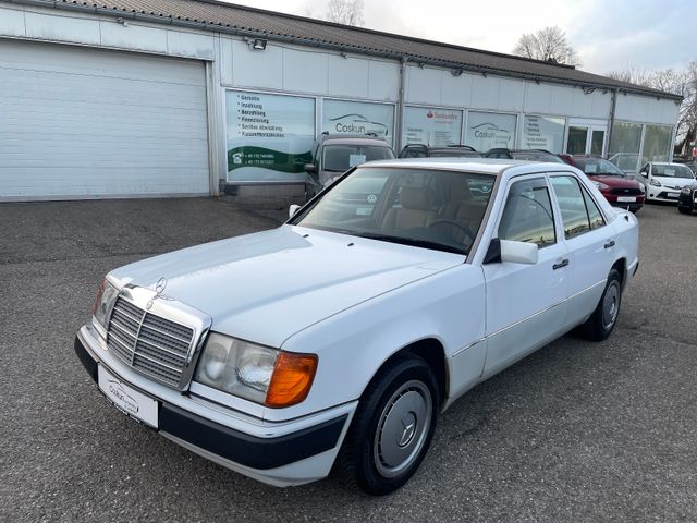 Mercedes-Benz 200 D*OLDTIMER*H-ZULL.SCHIEBEDACH*TÜV 02.2024*