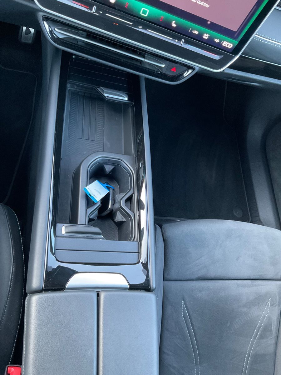 Fahrzeugabbildung Volkswagen ID.7 Pro 82 kWh 210 kW Pro Tourer,AHK,Kamera,IQ