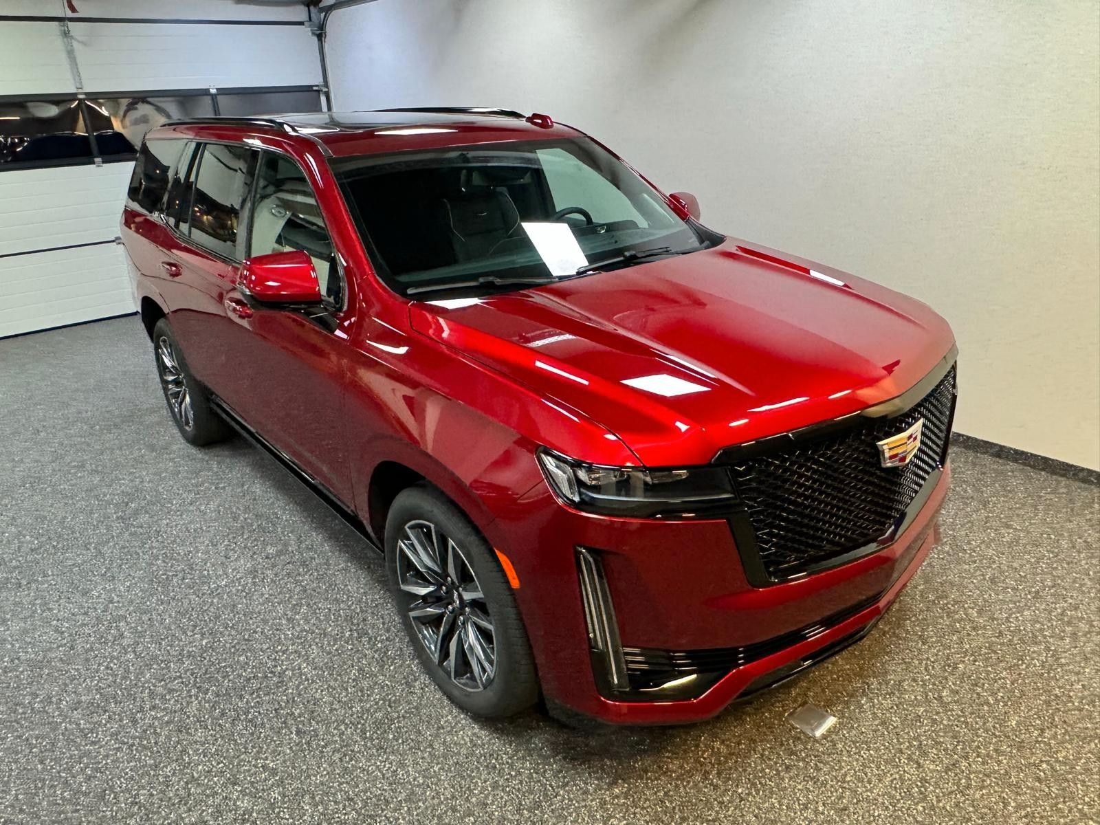 Fahrzeugabbildung Cadillac ESCALADE SPORT-PLATINUM 6.2 V8 -NIGHT VISiON 3 J