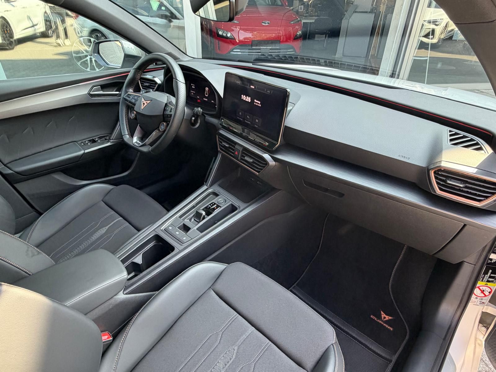 Fahrzeugabbildung CUPRA Leon VZ 2.0 TSI 4Drive >VIRTU+LED+NAVI+ACC+PDC+