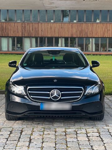 Mercedes-Benz Mercedes Benz E220d Top-Zustand!