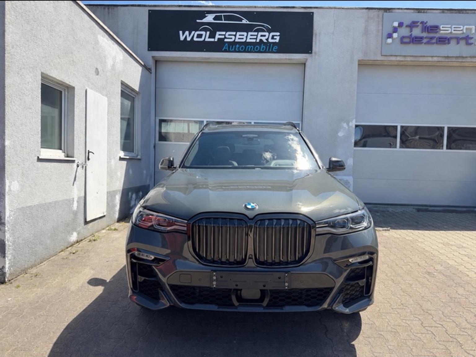 BMW X7 xDrive 40 d M Sport*Pano*7Sitzer*TV*Softclose