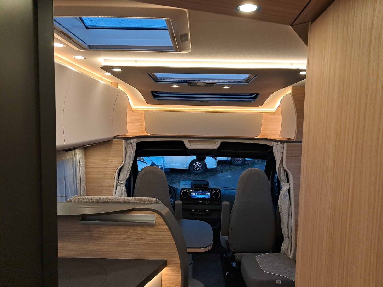 Fahrzeugabbildung Malibu T 470 RB LE K comfort Navi, Markise, RFK, TV