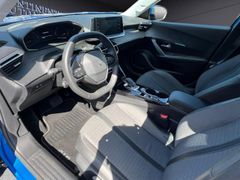 PEUGEOT 2008 Allure KLIMA,NAVI,PDC,360CAM,SHZ,TEMPOMAT