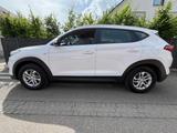 Hyundai Tucson blue Classic 2WD-incl. 1 Jahr Garantie - Hyundai Tucson Classic mit Benzin-Antrieb