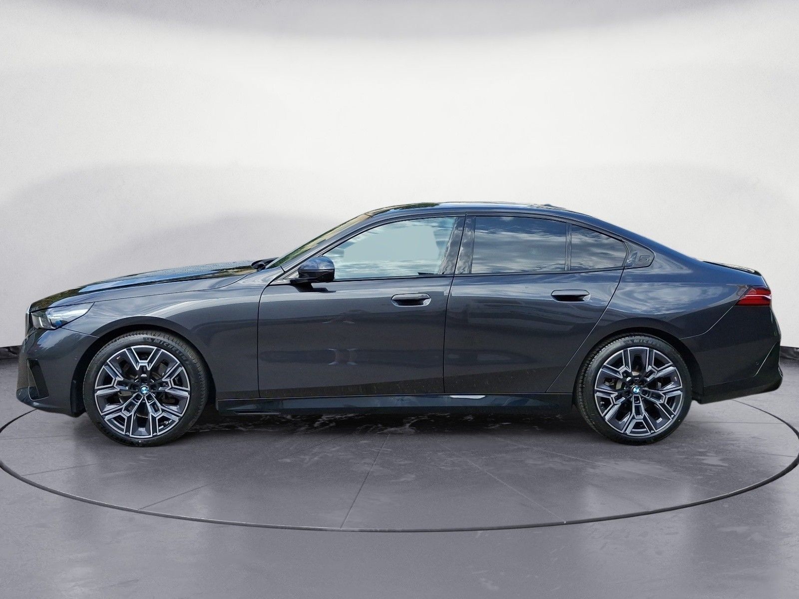 BMW 520d Limousine M-Sport *Navi*Rückfahrkamera*LED* imagem 3