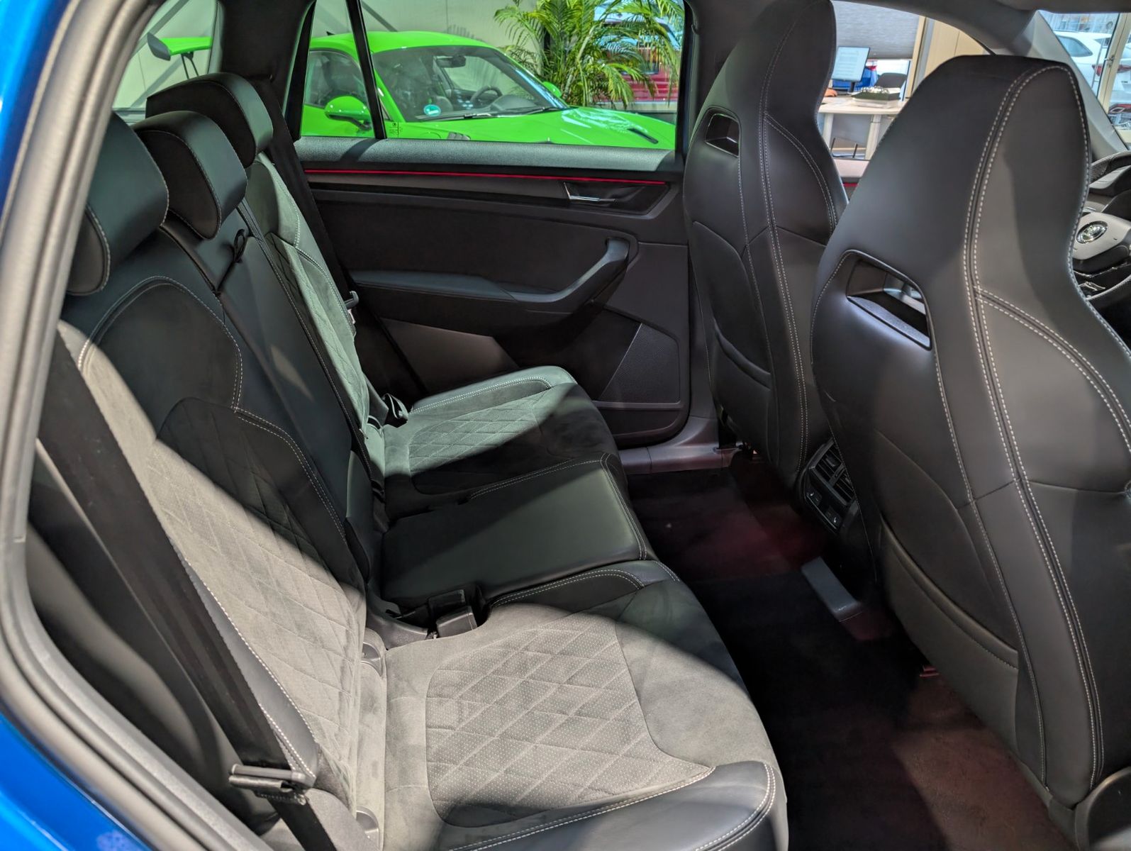 Skoda Kodiaq 2.0 TDI 4x4 DSG Sportline 1.Hand foto 10