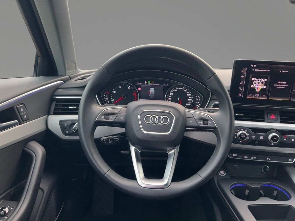 AUDI A4 2024
