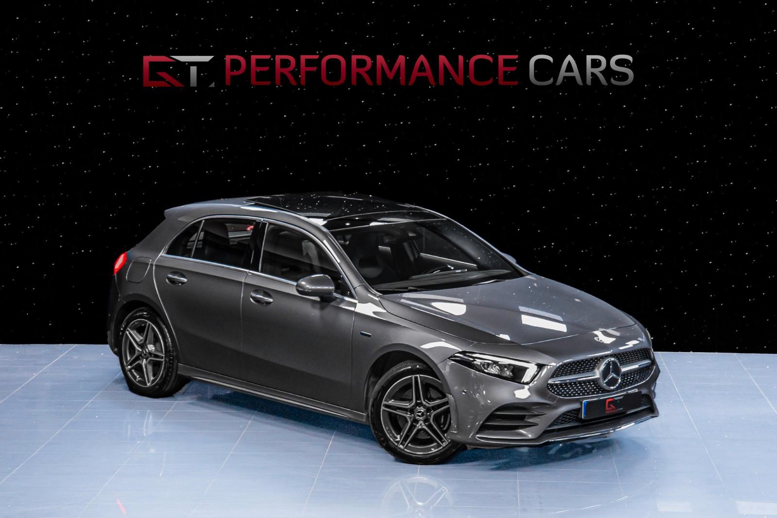 Mercedes-Benz A 250 e AMG Pano Camera Cruise Control