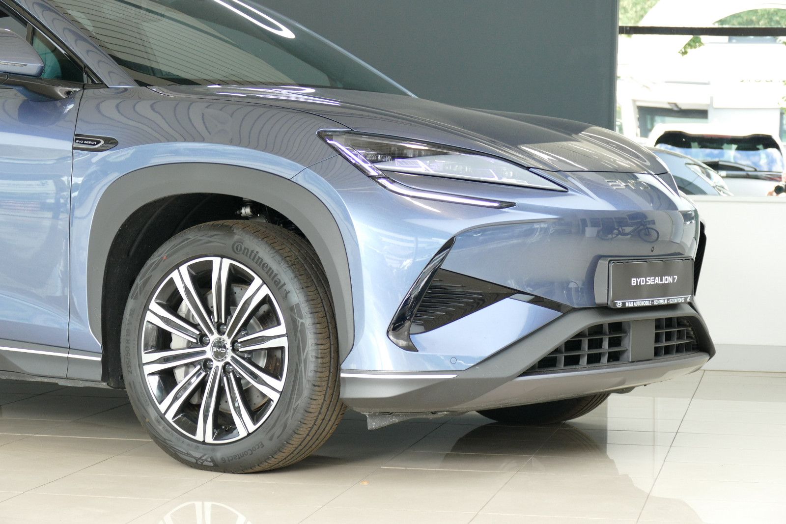 BYD SEALION 7