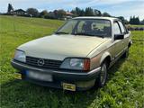 Opel Rekord E2 - Opel Rekord: 2.2