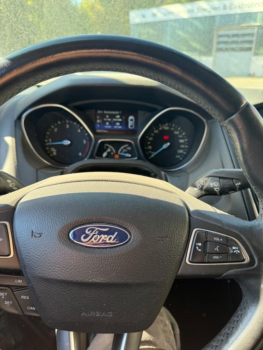 Ford Focus 2015 — фото 5